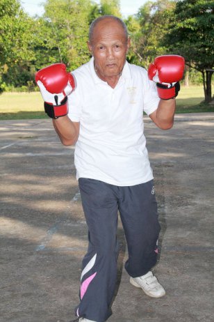 พี่สาวยืนยัน-“เวนิส-บขส”-อดีตมวยแชมป์โลก-ยังไม่ตาย-แต่ป่วยหนักช็อกเข้า-รพ.