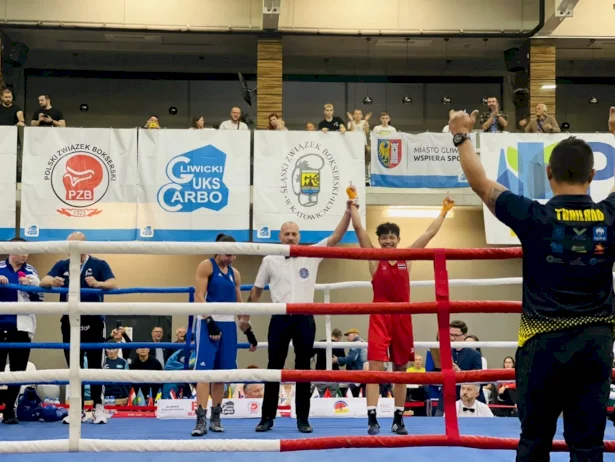 “ใบสน-มณีก้อน”-“พา”มวยสากลหญิงทีมชาติไทย”-เก็บ-2-ทอง-1-เงิน-women’s-boxing